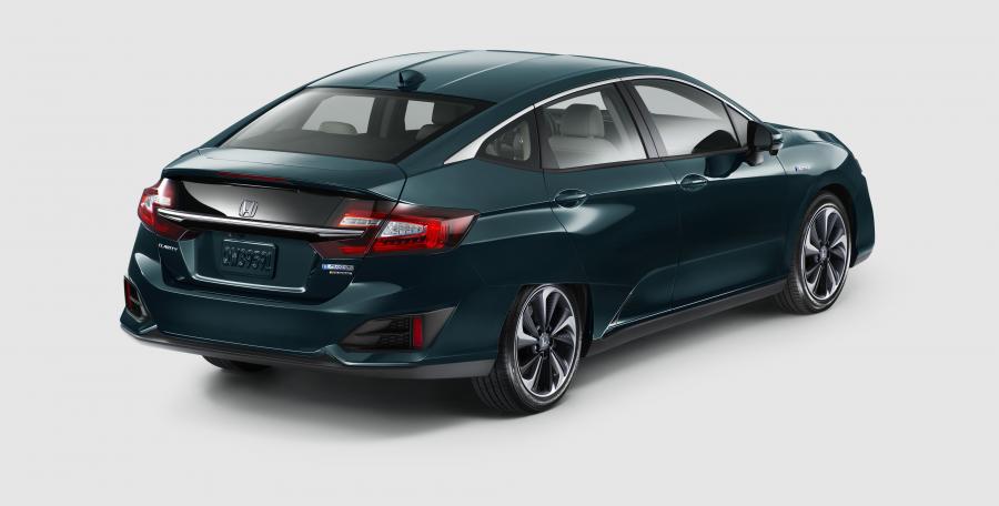  Honda Clarity Plug-In Hybrid 2017 года  (NA) (фото 2 из 84)